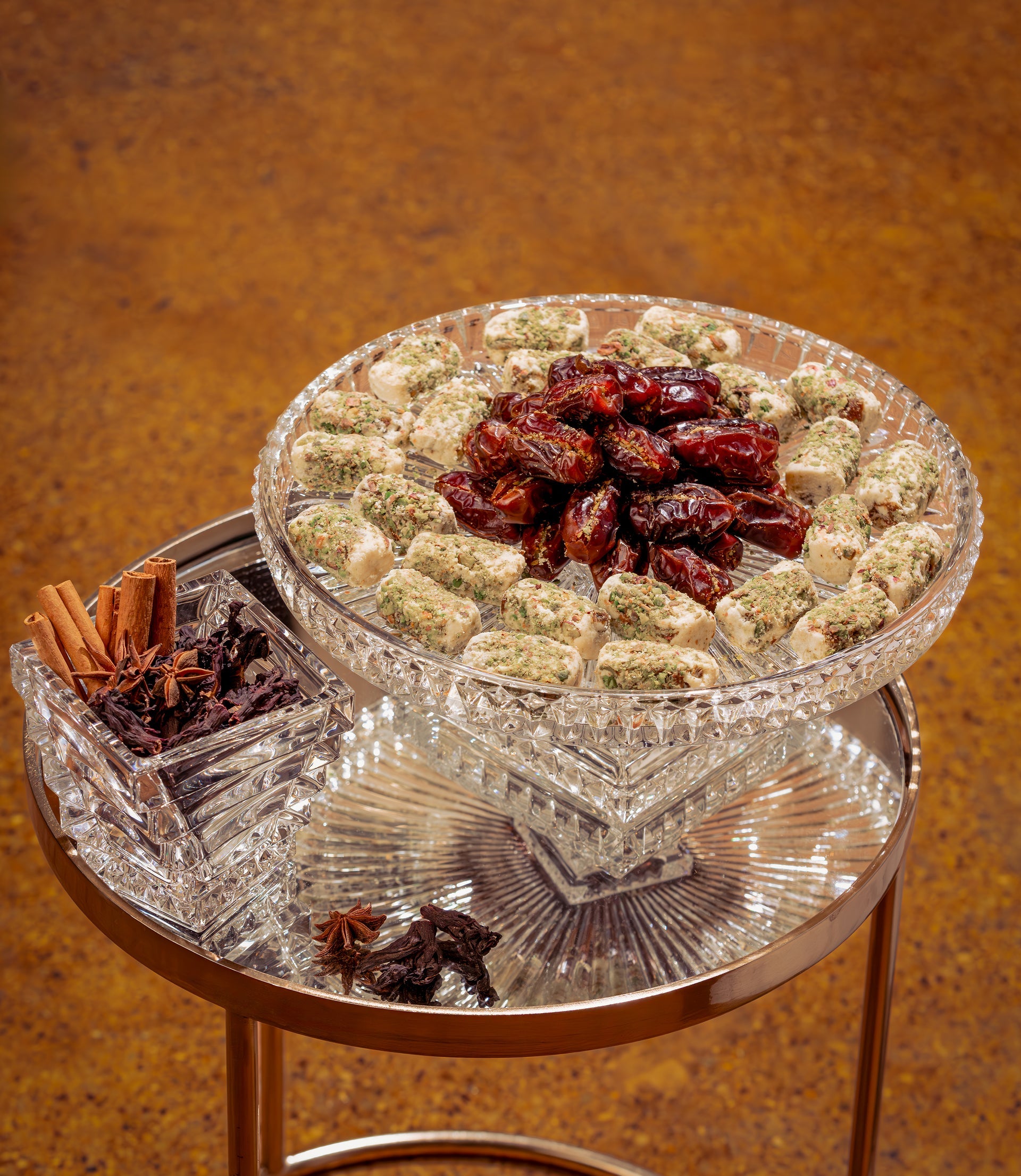 صينية دائرية حلزونية بعرض 30 سم للمنزل