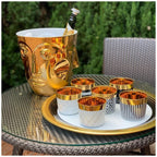 وجوه الشمبانيا المبردة، ذهبي