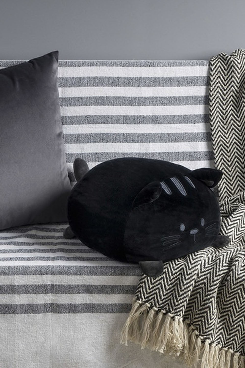 Kitty Polyester Cushion