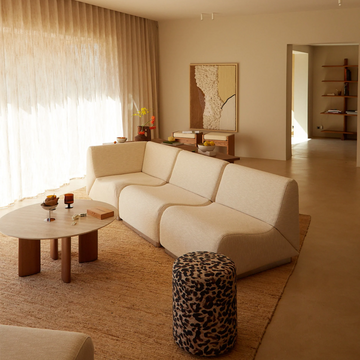 موبايل - مسند قدم دائري من القطن الجاكار بنقشة جلد النمر