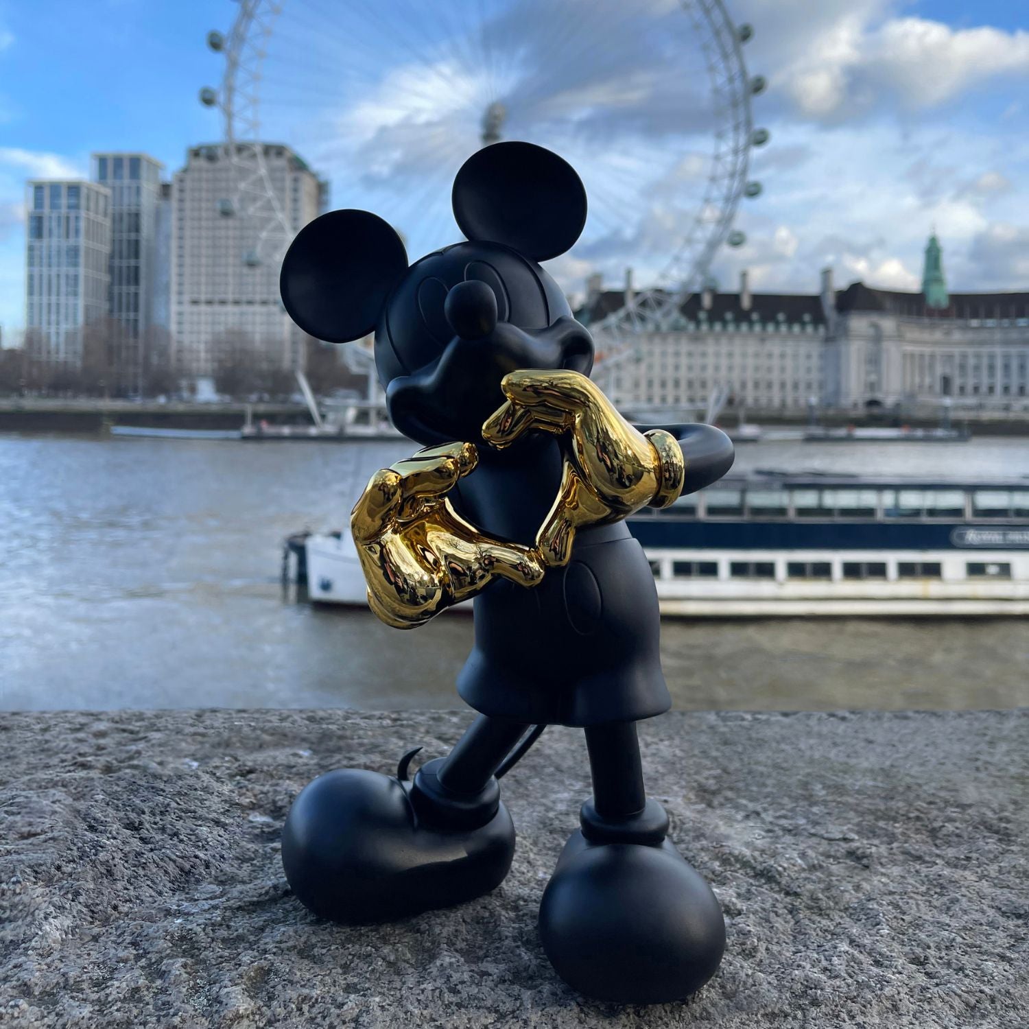 Mickey with Love Resin Figurine, BG, 30cm
