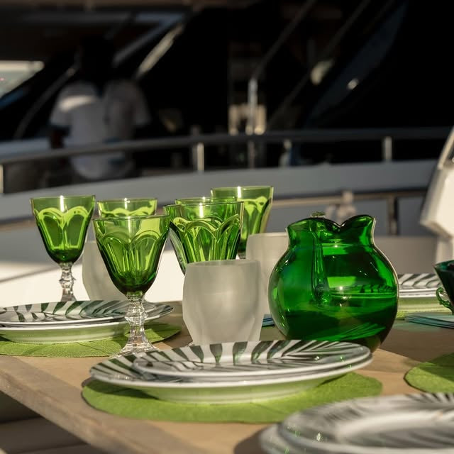 Mario Luca Giusti Dolce Vita Wine Glass, Green in synthetic crystal, styled in a table setting