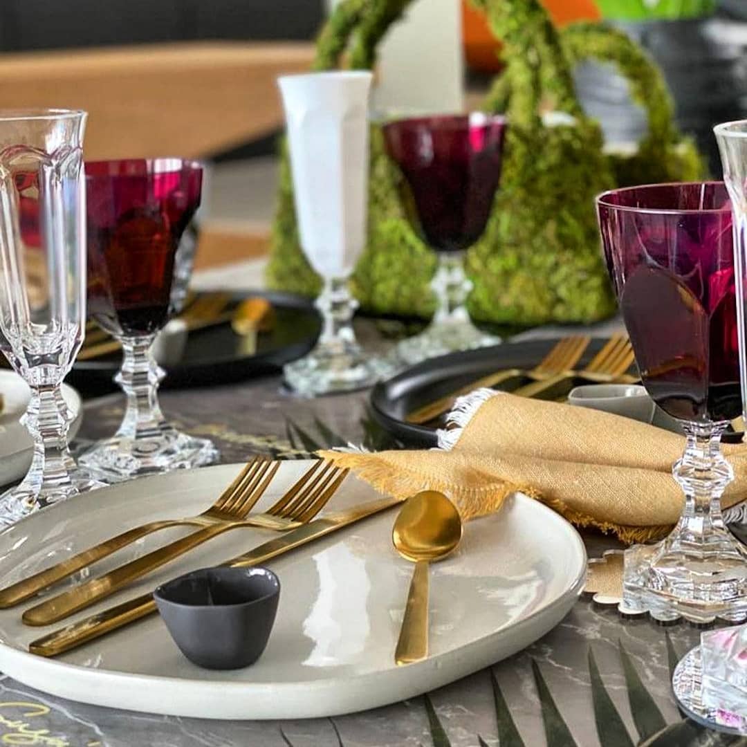 Mario Luca Giusti Dolce Vita Wine Glass, Ruby in synthetic crystal, styled in a table setting