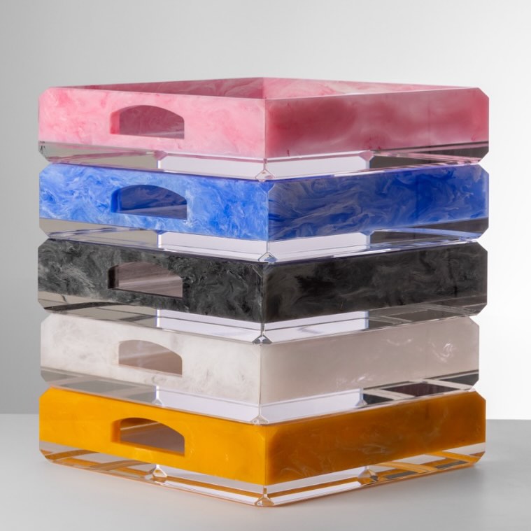 Mario Luca Giusti Donovan Pink Tray, 40x30cm in synthetic crystal, styled in a table setting