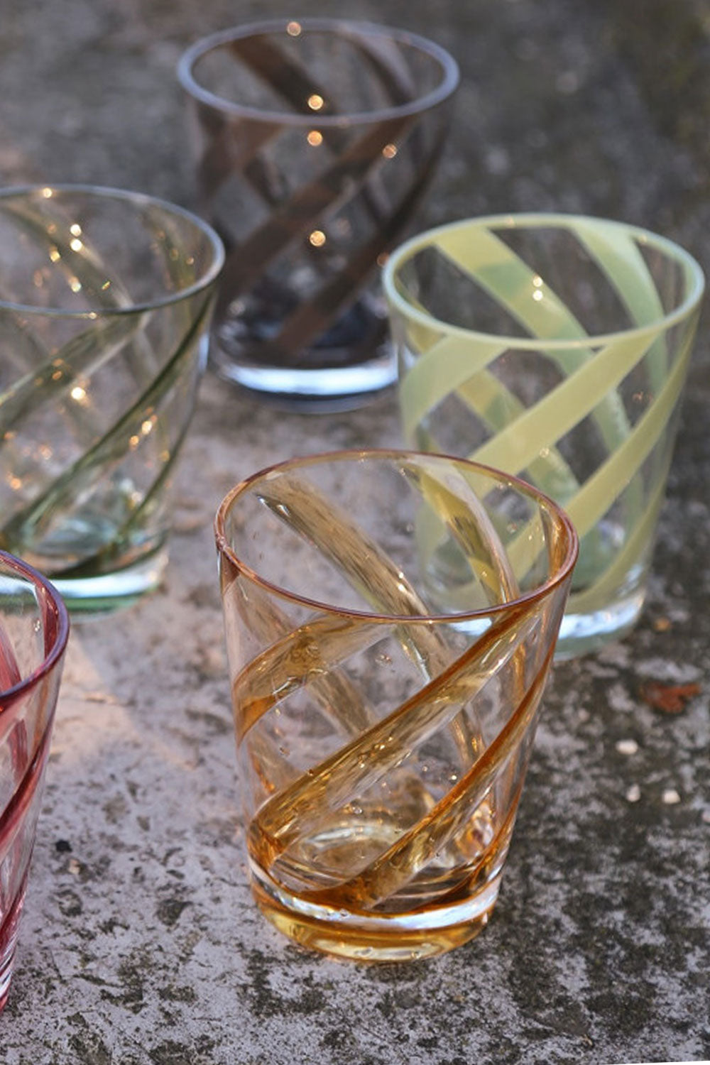 Methacrylate Tumbler with Mustard Spiral - Maison7